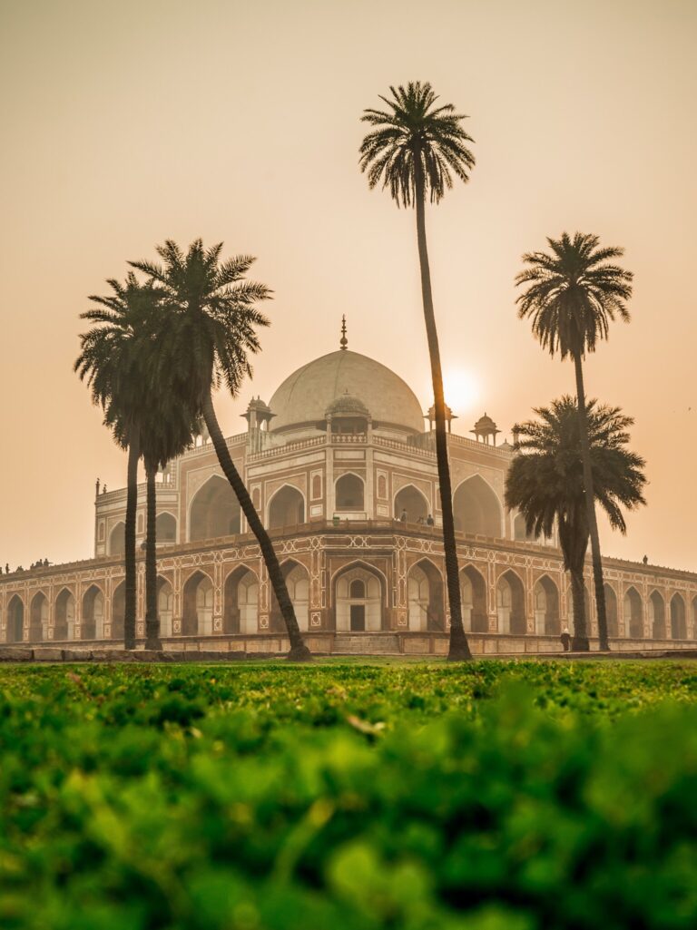 A Guide to the Best Time to Visit India and Pakistan