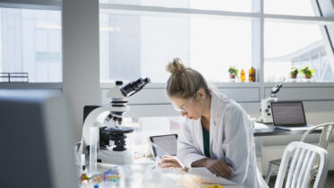 The Benefits of Earning a Cosmetic Science Degree