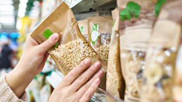 Comparing costs: paper and plastic food packaging